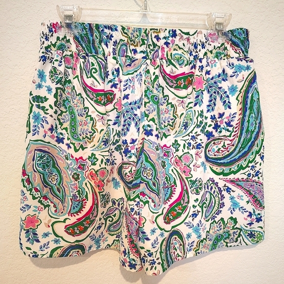 Staccato Paisley Print Women's Shorts - Picture 2 of 3